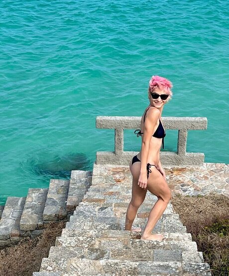 Giselle Batista nude pornstar pictures