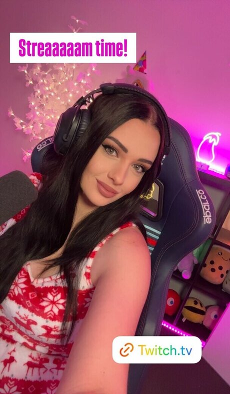 Eleanorsaur erotic actress galleries