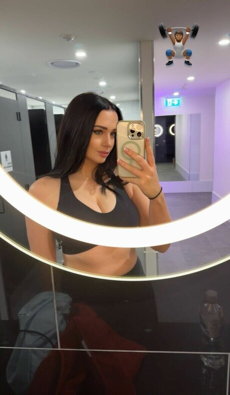 Eleanorsaur pornstar nude pictures