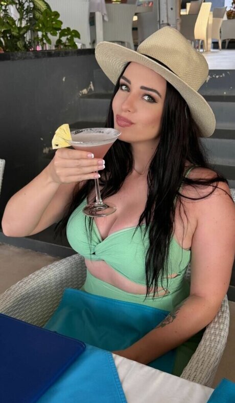 Eleanorsaur free pornstar img