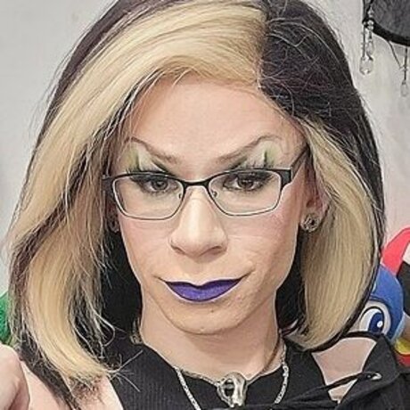 Akumalamprey actress pic