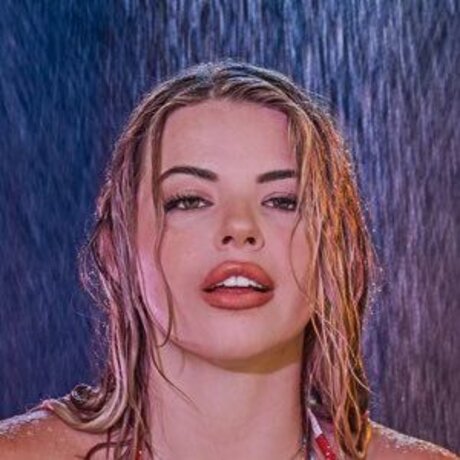 Natalie Amari model hot pictures