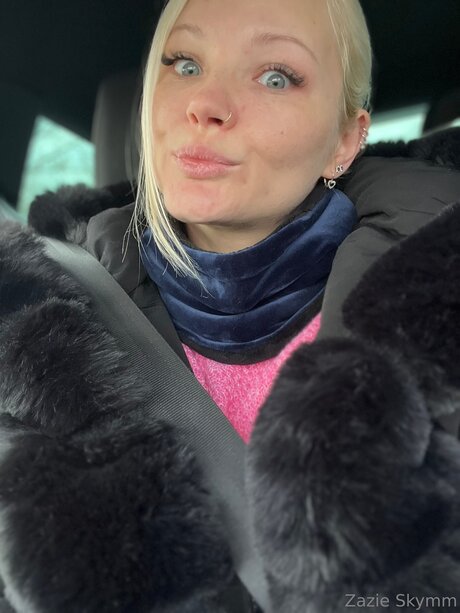 zazieskymm model beautiful image