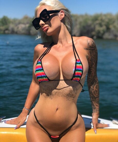 Winter Rae model xxx gallery