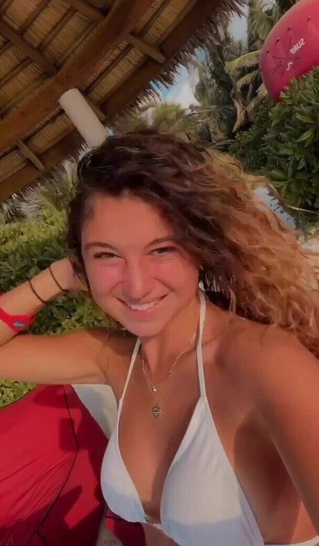 Jesina Amweg model nude photo