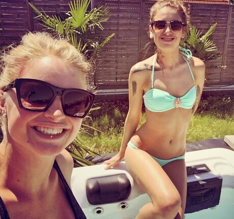 Liza Waschke star pornographic photos