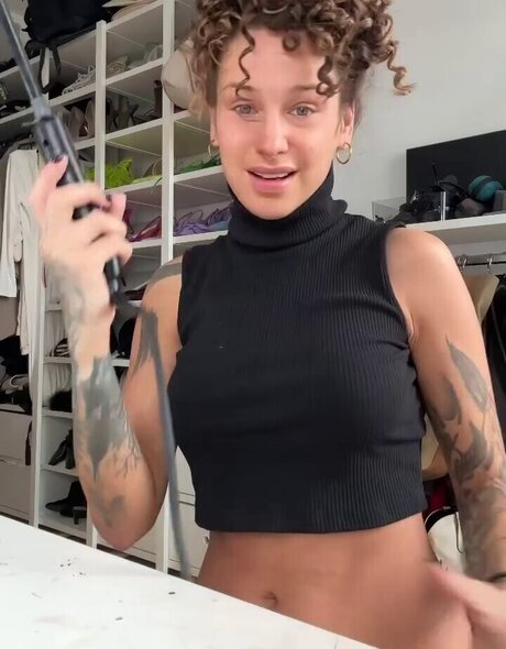 Liza Waschke model free image