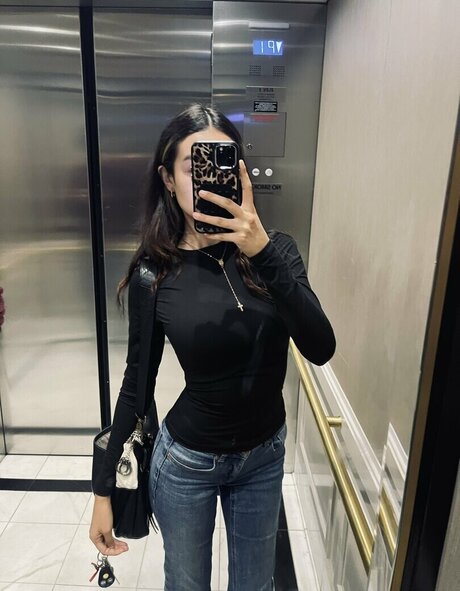 chicks with dicks onlyfans beautiful nude pics