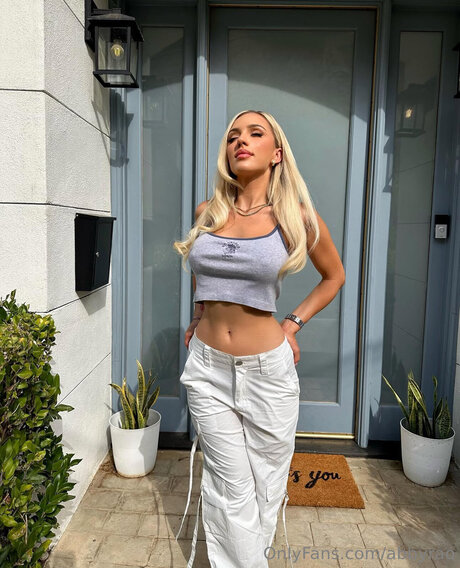 Abbyrao hd pornstar pic