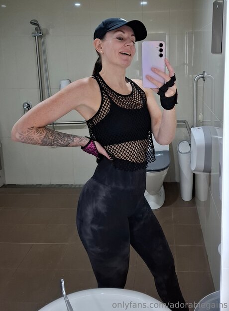 Adorablegains art star photos