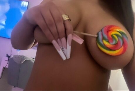 Naughtyoliwia high quality actress gallery