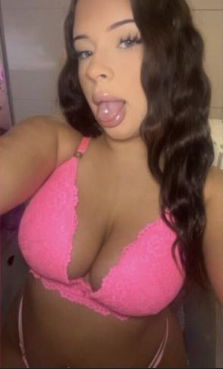 Naughtyoliwia pornstar free archive