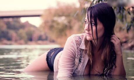 Carina Sitzberger erotic model img