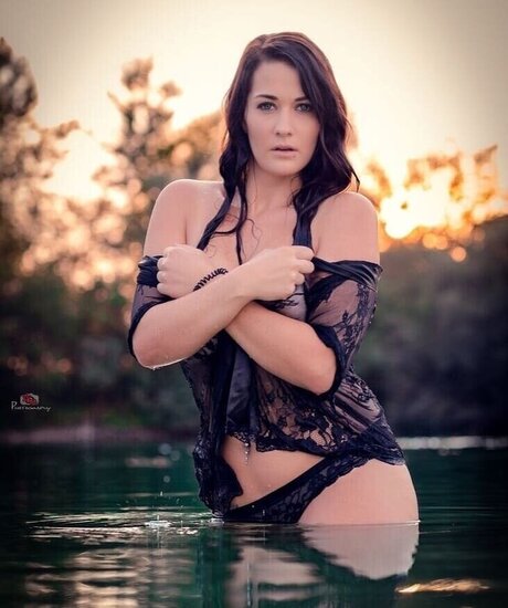 Carina Sitzberger naked model gallery