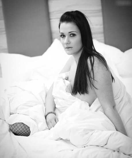 Carina Sitzberger porn model gallery