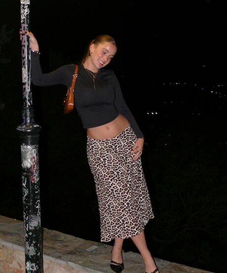 Lauramjj_ art star image