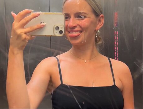 money onlyfans free pics