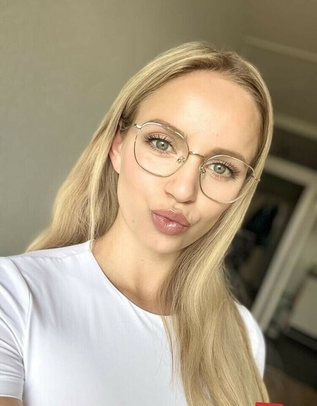 baebaezoe nice model photos