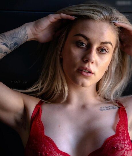 Nele 6X9 erotic model galleries