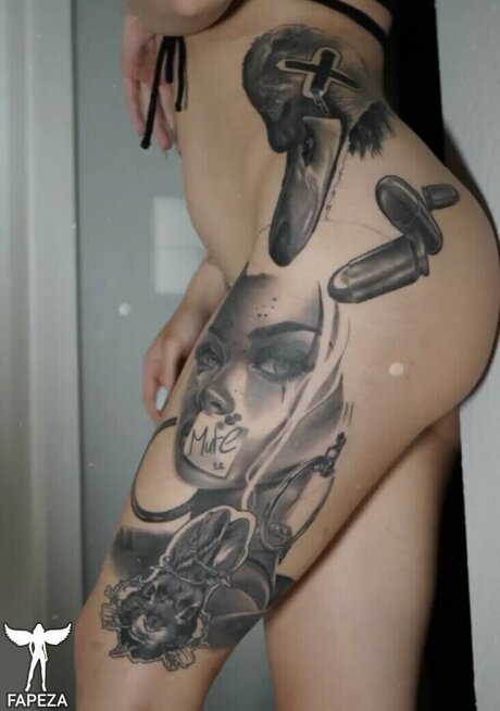 Nele 6X9 model adult images