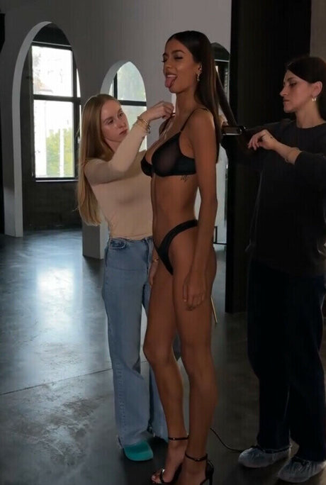 Viktoriia Pandei star pornographic photos