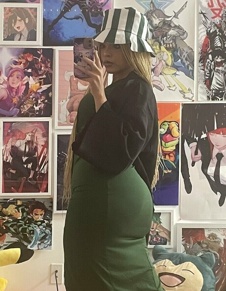 Summerdru model hot image