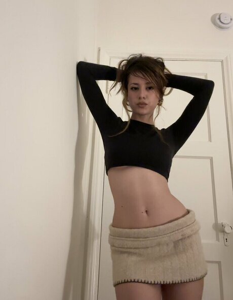 theleotina nice actress pictures