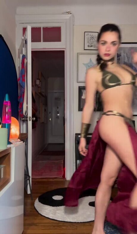 AllyAnnaMaria nudes actress img