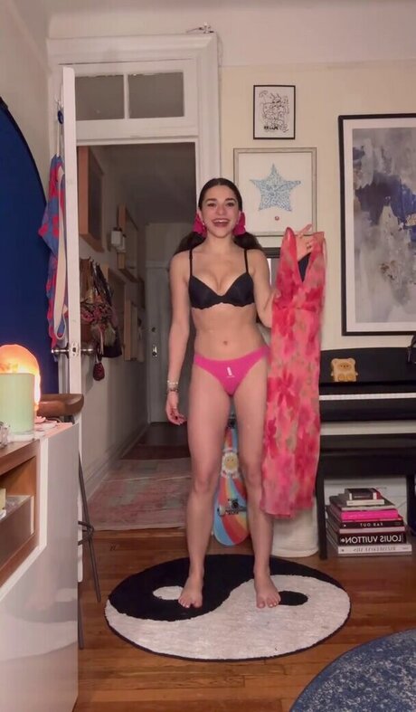 AllyAnnaMaria art star galleries