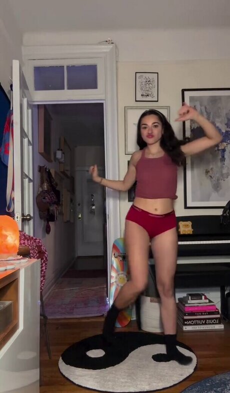 AllyAnnaMaria best pornstar pics