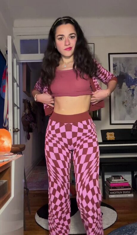 AllyAnnaMaria model hd pic