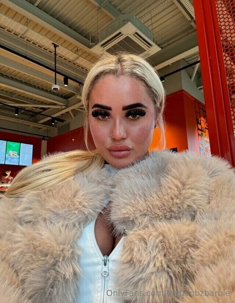 Bigboobzbarbie pornographic star pictures