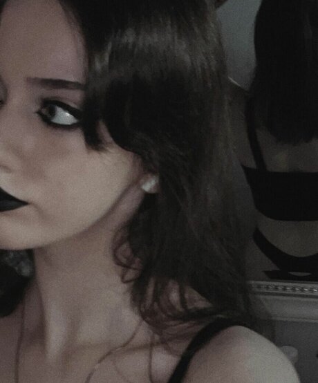 Itsmalic3 model perfect pics