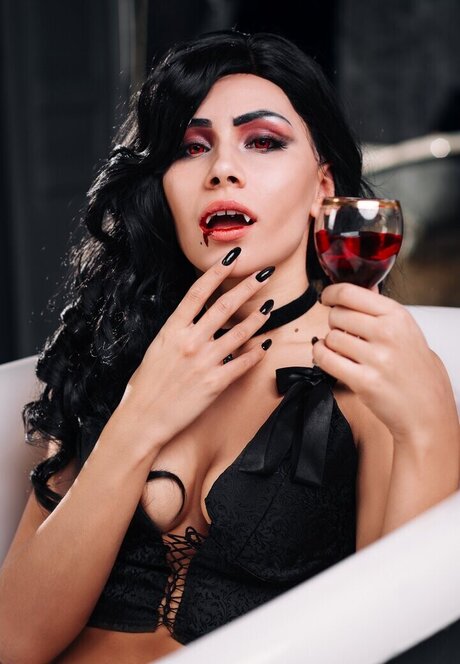 Red Saya porn model img