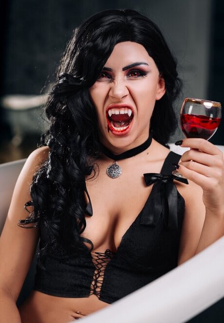 Red Saya star nude img