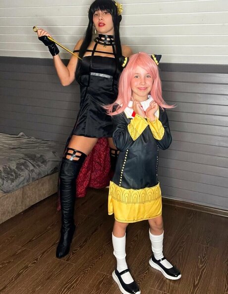 Red Saya art pornstar picture