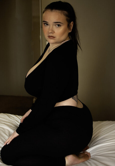 Katieexo134 star nude photos