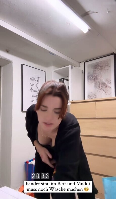 mirror selfie onlyfans erotic pic