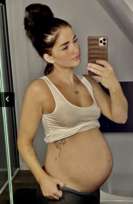 Julia Schulze porn model archive