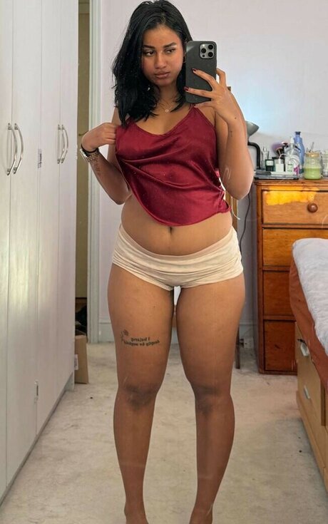 senoritasara sexy model photos