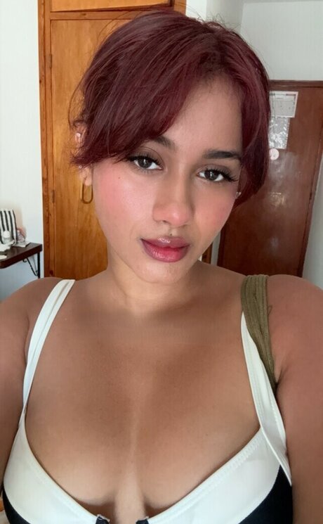 senoritasara pornographic star pictures