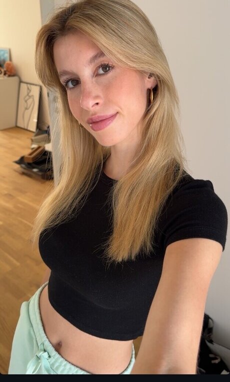 quitelola hd pornstar pics