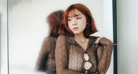 __s w p__ sexy model image