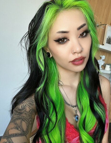 busty solo onlyfans pretty images