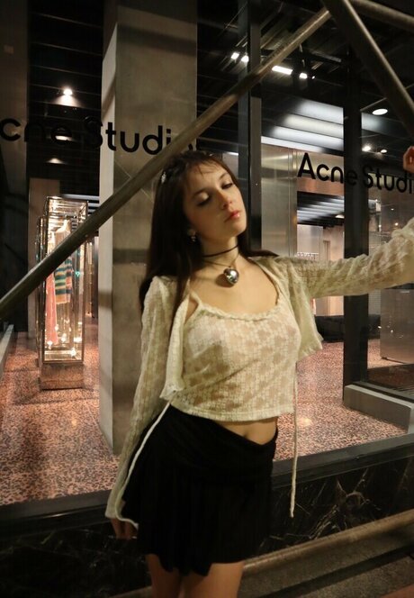 busty solo onlyfans adult pic