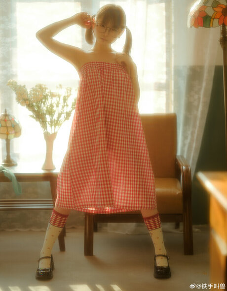 LynnLi7698 hot pornstar images