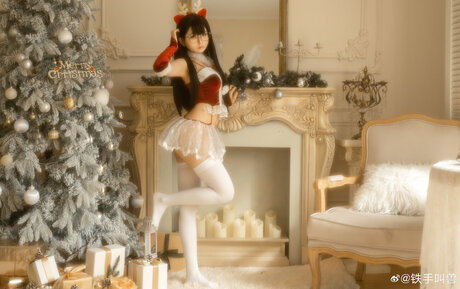 LynnLi7698 perfect actress pic