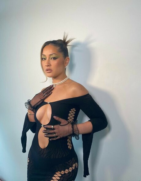 Ellie Zalar model hd archive