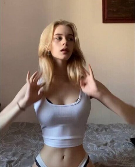 hefxtom nudes actress pics