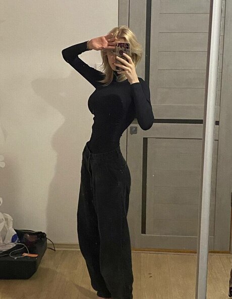 famous onlyfans free porn pictures